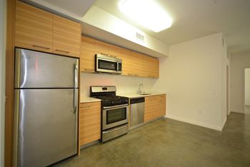 Mar Vista Lofts  - Microwave